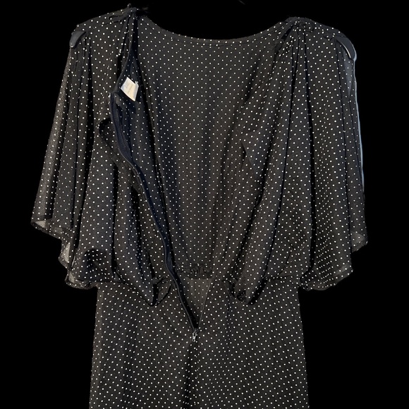 Vintage 70's - Blk/Wht Polka Dots - Butterfly Sleeve Dress - Size XS/S - Picture 6 of 7